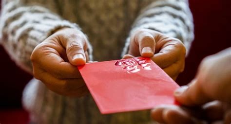 Ampao – The Story Behind Your Favourite Red Envelope .